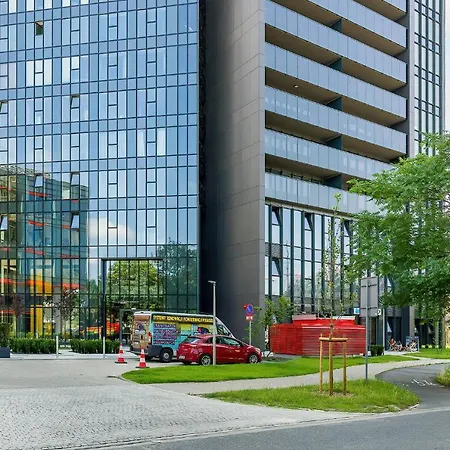 Dzielnica Cesarska Towarowa By Renters Poznań
