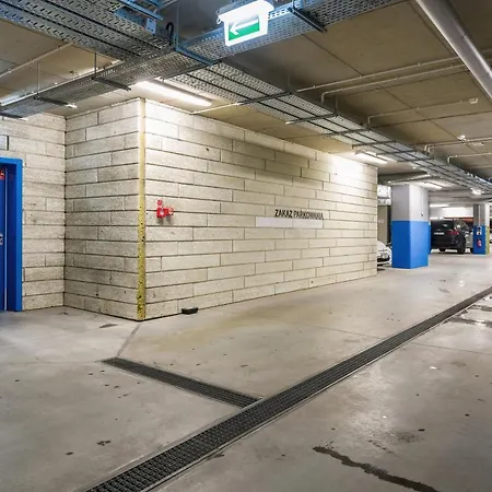 Dzielnica Cesarska Towarowa By Renters Apartament *
