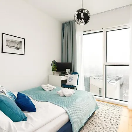 Dzielnica Cesarska Towarowa By Renters Poznań