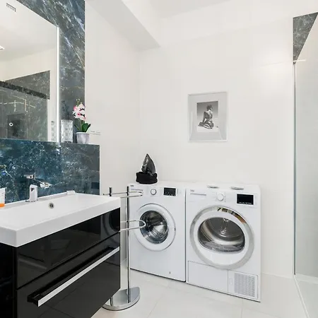 Apartament Dzielnica Cesarska Towarowa By Renters Poznań