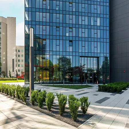 Dzielnica Cesarska Towarowa By Renters * Poznań