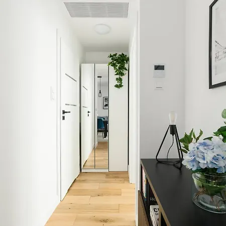 Apartament Dzielnica Cesarska Towarowa By Renters